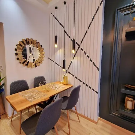 Apartment Fs - Beautiful In The Center Of