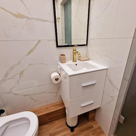 Apartment Fs - Beautiful In The Center Of