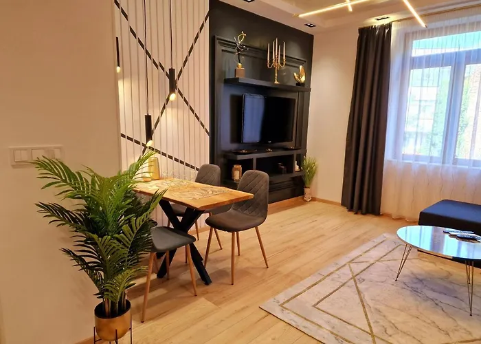 Fs - Beautiful In The Center Of Apartment *