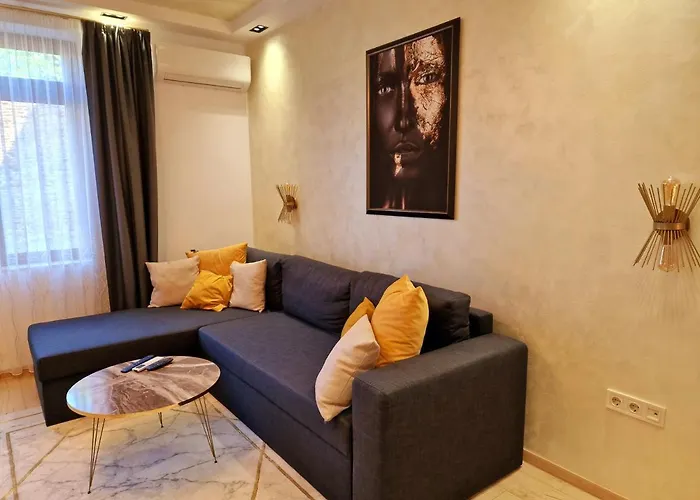 Fs - Beautiful In The Center Of * Warna