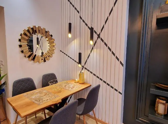 Apartment Fs - Beautiful In The Center Of