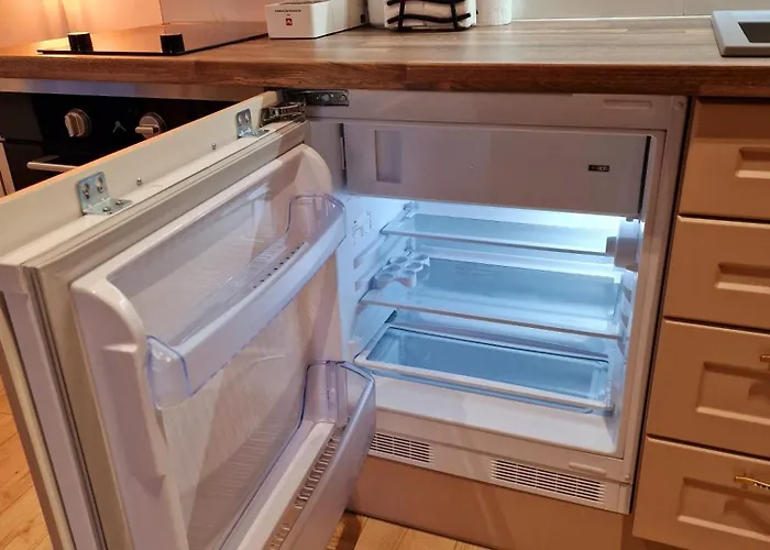 Fs - Beautiful In The Center Of * וארנה