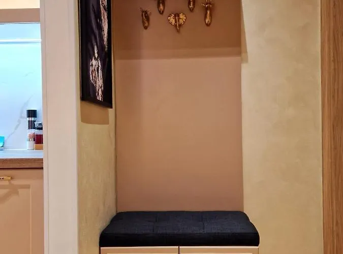 Fs - Beautiful In The Center Of *