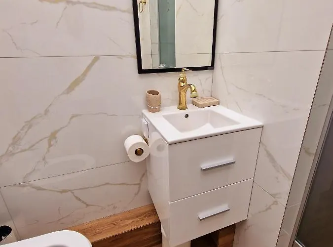 Apartment Fs - Beautiful In The Center Of