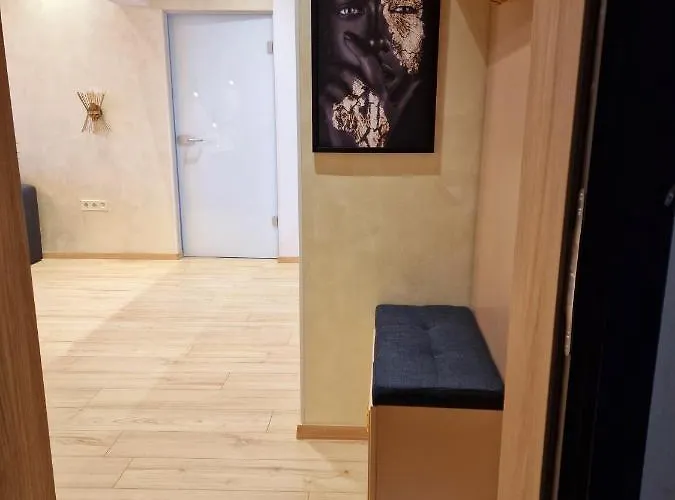 Fs - Beautiful In The Center Of * Warna