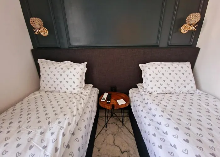 Fs - Beautiful In The Center Of * Warna