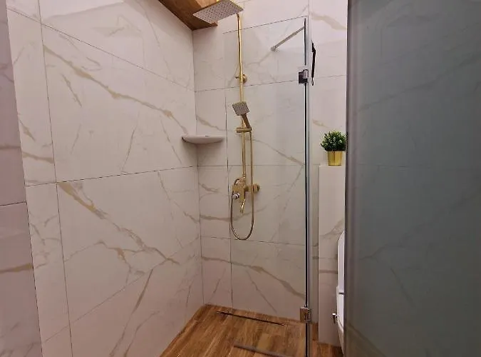 Fs - Beautiful In The Center Of Apartment *