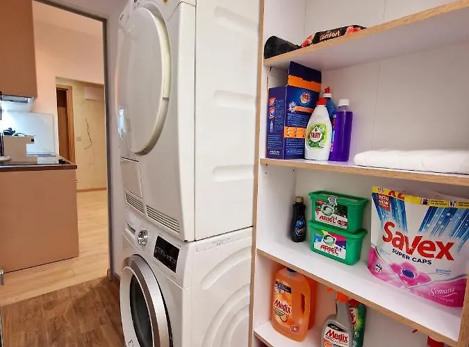 Fs - Beautiful In The Center Of דירה