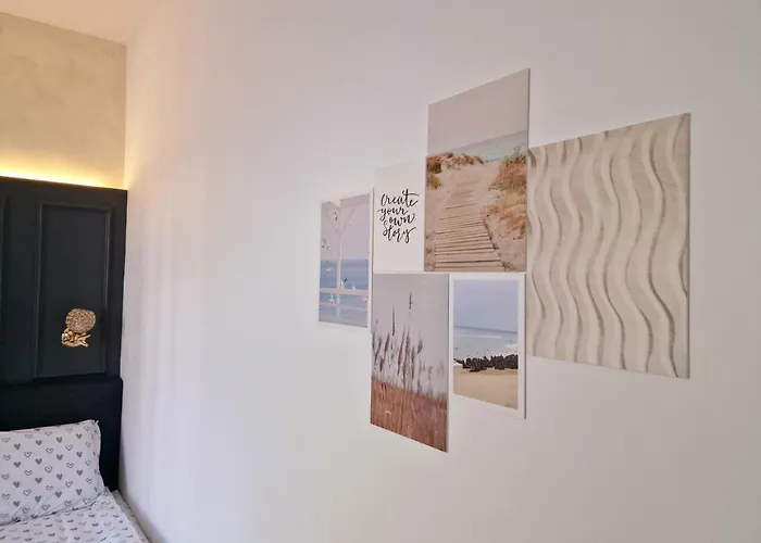 Fs - Beautiful In The Center Of Apartment Warna