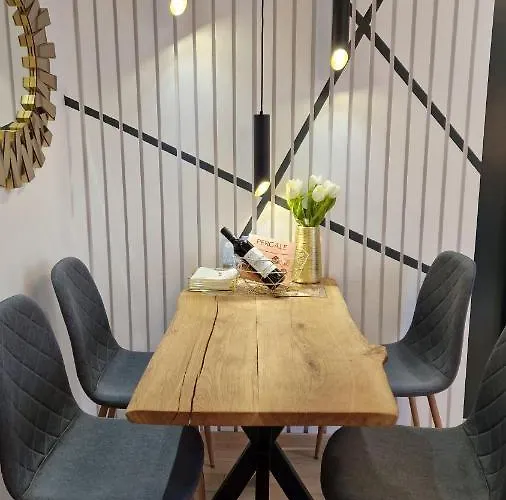 Fs - Beautiful In The Center Of Apartment *